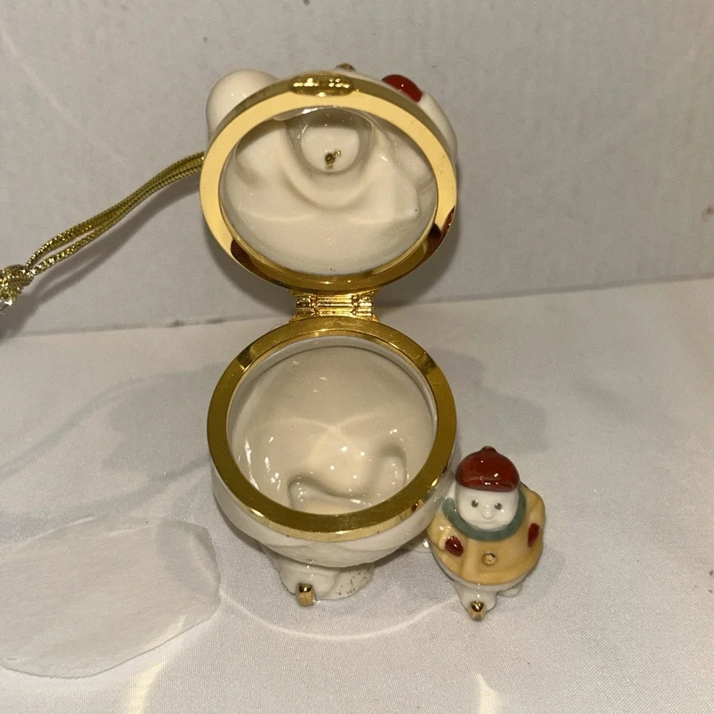 Lenox Christmas Holiday‎ Ornament Skating Snowman Hinged Trinket Box